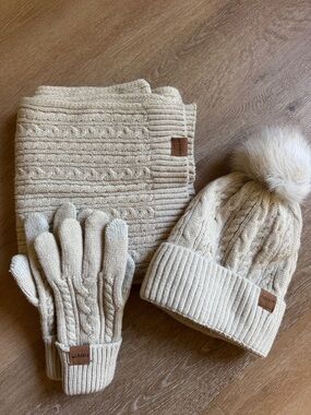 Fisfet beanie, scarf and gloves set. Color oatmeal or khaki. Brand new.